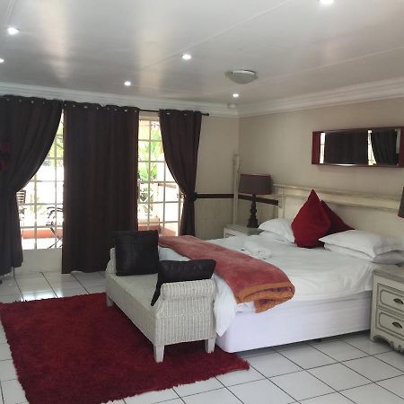 Summerview Guest Lodge Йоханнесбург Экстерьер фото